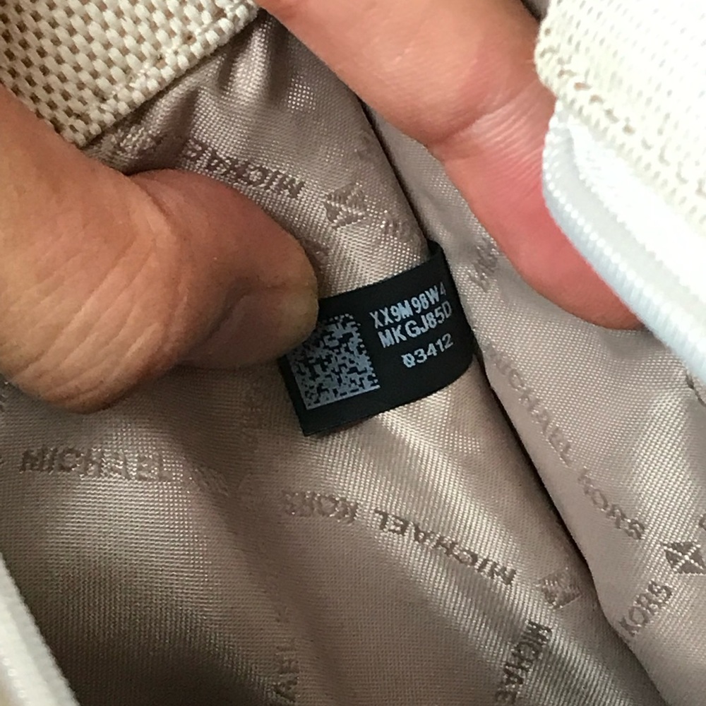 🌼Michael Kors Purse - Picture 13 of 14